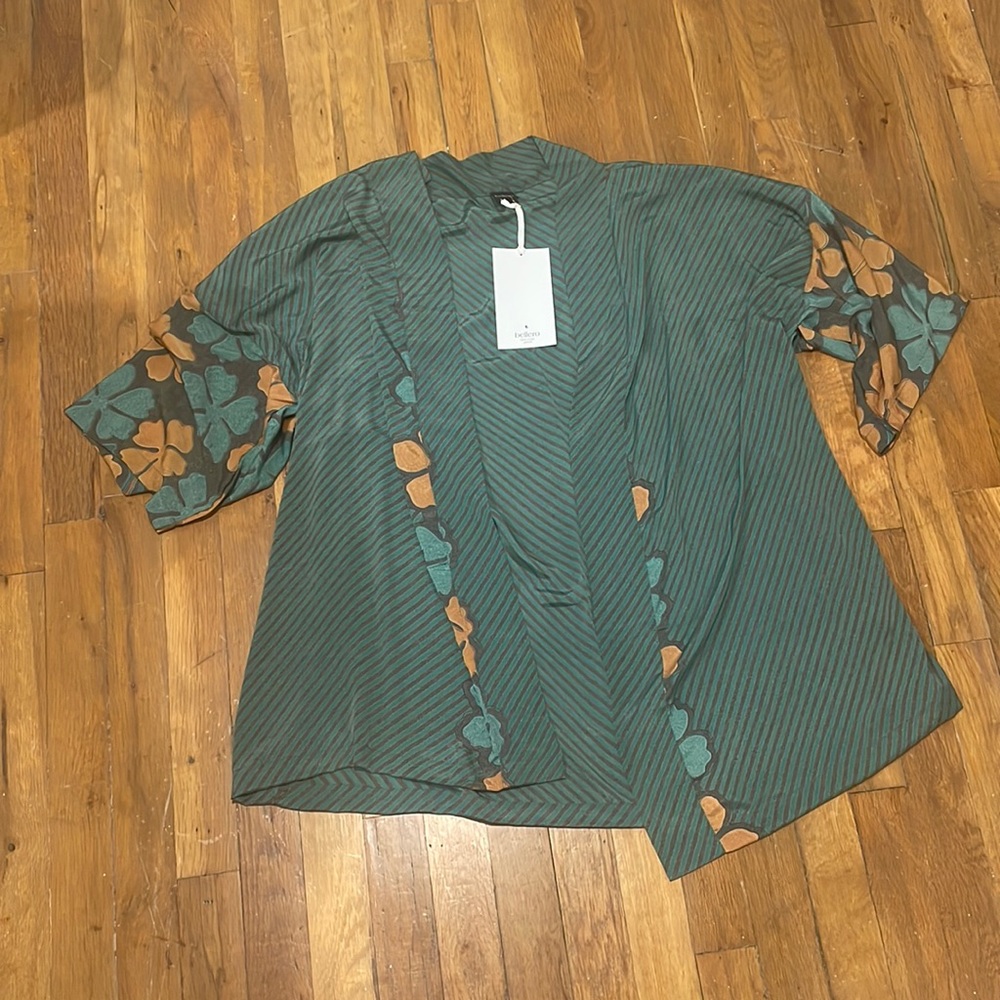 Green lotus silk kimono shirt NWT